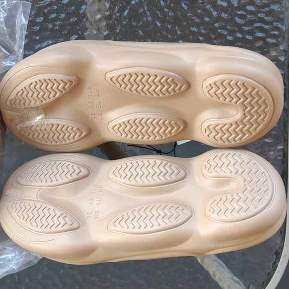 Molded Water Shoe - Picture 6 of 9